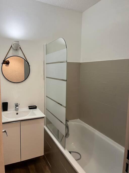 Appartement Moderne & Chaleureux Gréoux-les-Bains Eksteriør bilde